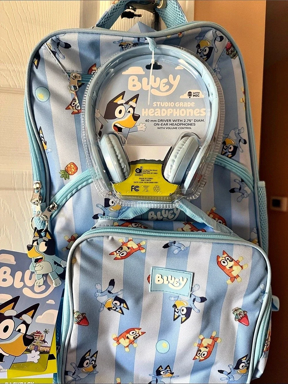 Bluey Bluey Studio Grade Backpack with Headphones Blue & White NWT
